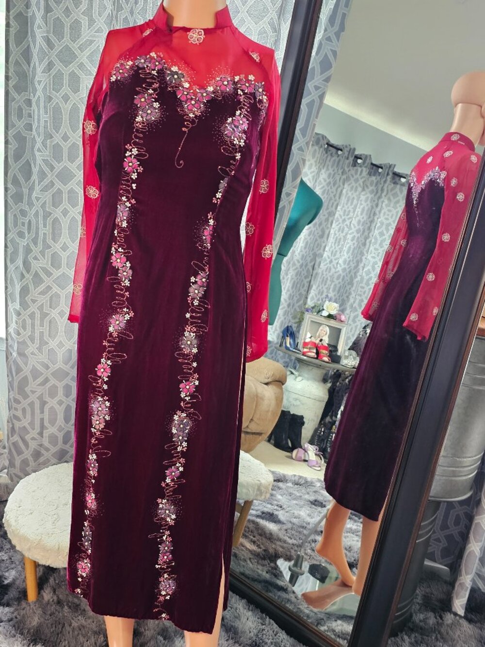 Pháo Trang Vintage Vietnamese Ao Dai – Burgundy Velvet & Red Embroidered Dress - Picture 1 of 11